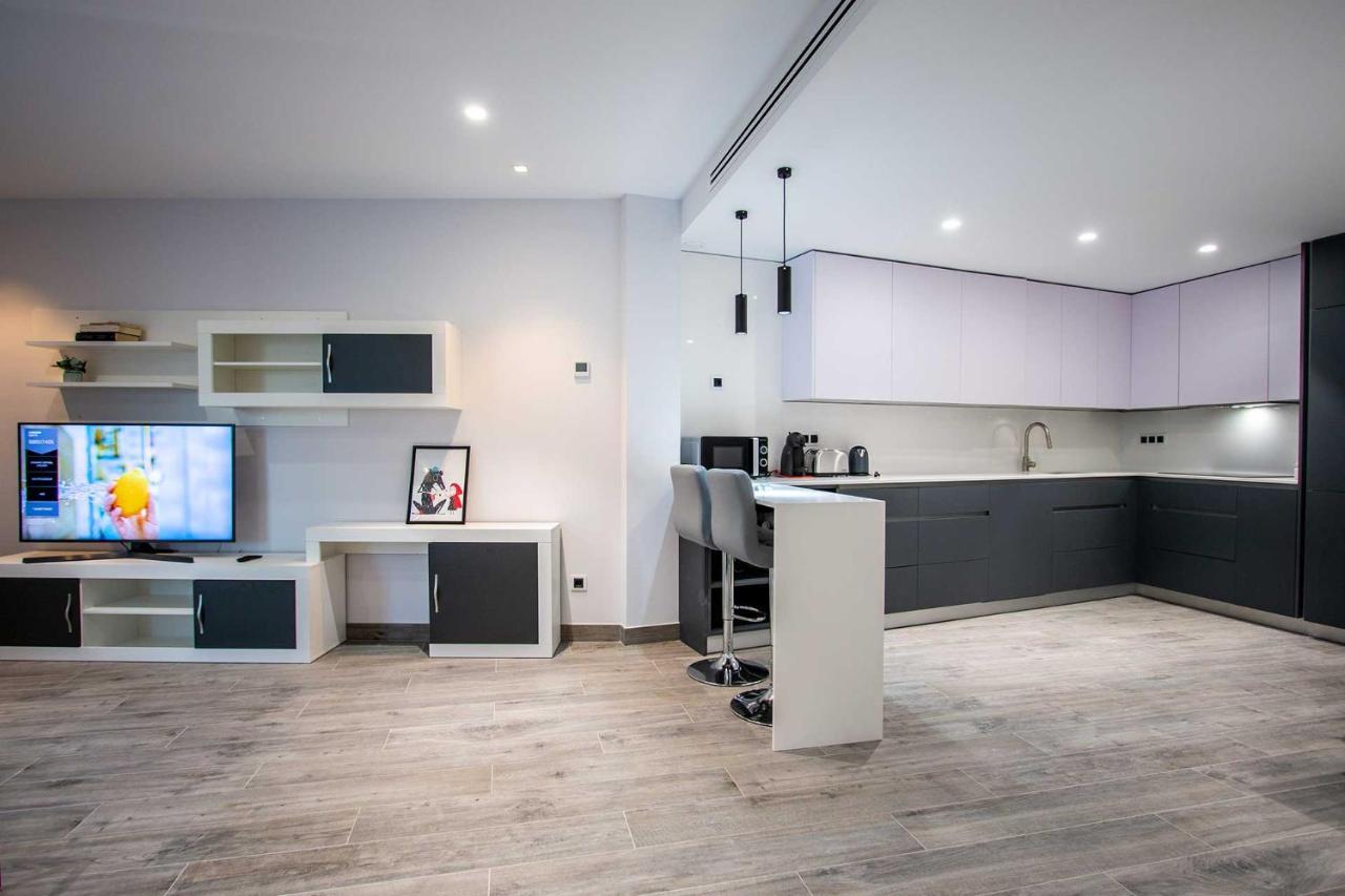 Apartamentos Vacacional En Plaza De Espana Нерха Екстериор снимка